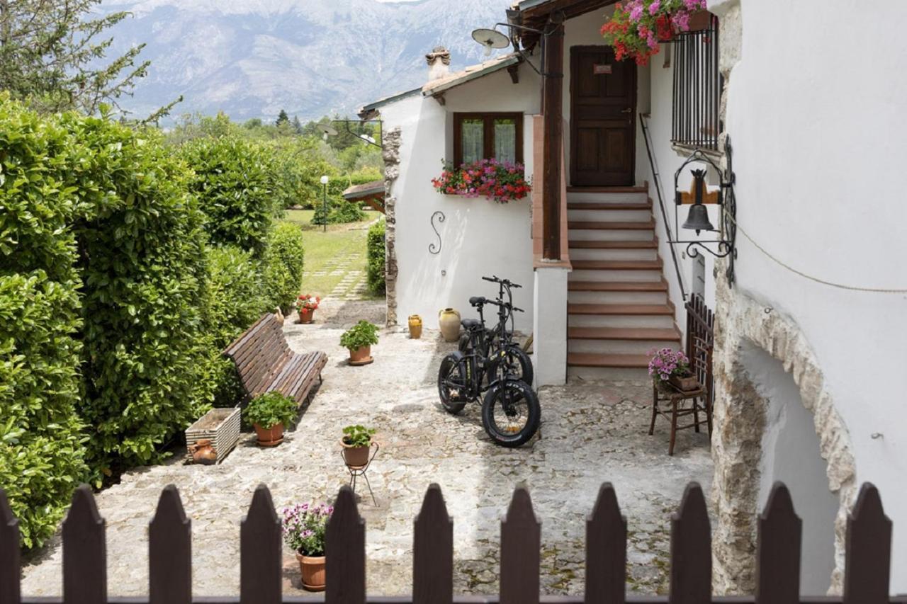 Il Ciavattone Bed And Bike Acomodação com café da manhã Sulmona Exterior foto